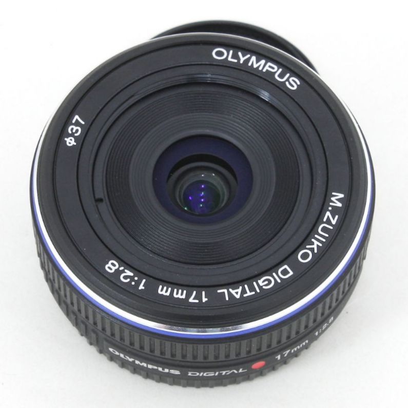 Olympus M.Zuiko Digital 17mm f/2.8 Lens