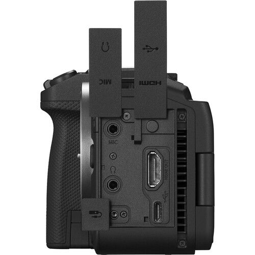 Canon EOS R6 V Mirrorless Camera with 20-50mm f/4 Lens