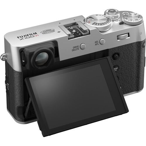FUJIFILM X100VI Digital Camera (Silver) Retail Kit