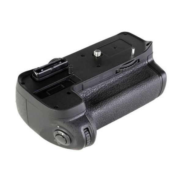 Precision BG-N4.2 Battery Grip for Nikon D7000