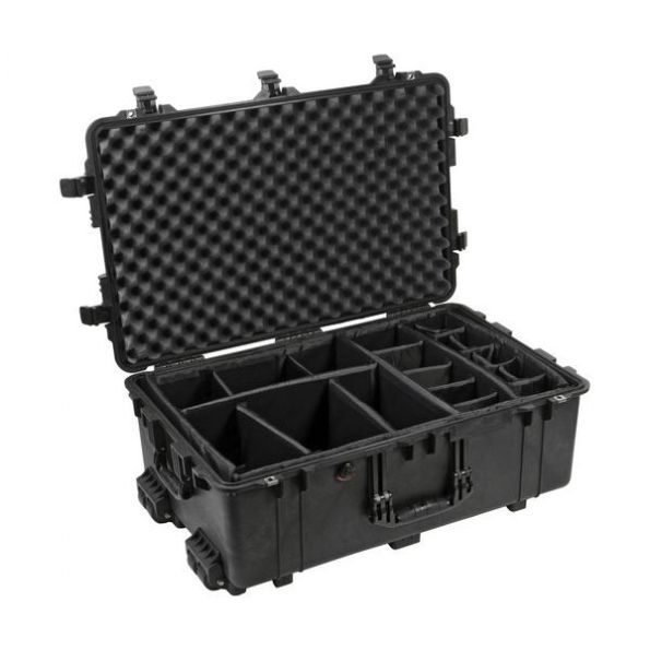 Pelican 1654 Waterproof 1650 Case with Dividers (Black)